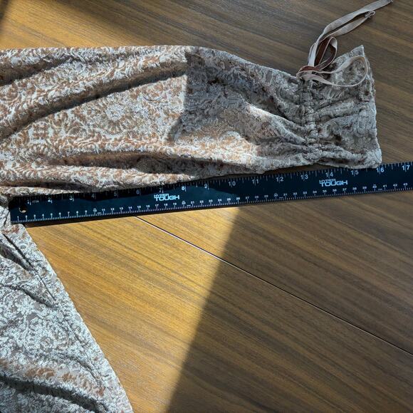 Curve Appeal Soft Crushed Velvet Off the Shoulder Top with Tie Sleeves Size M - Picture 8 of 9